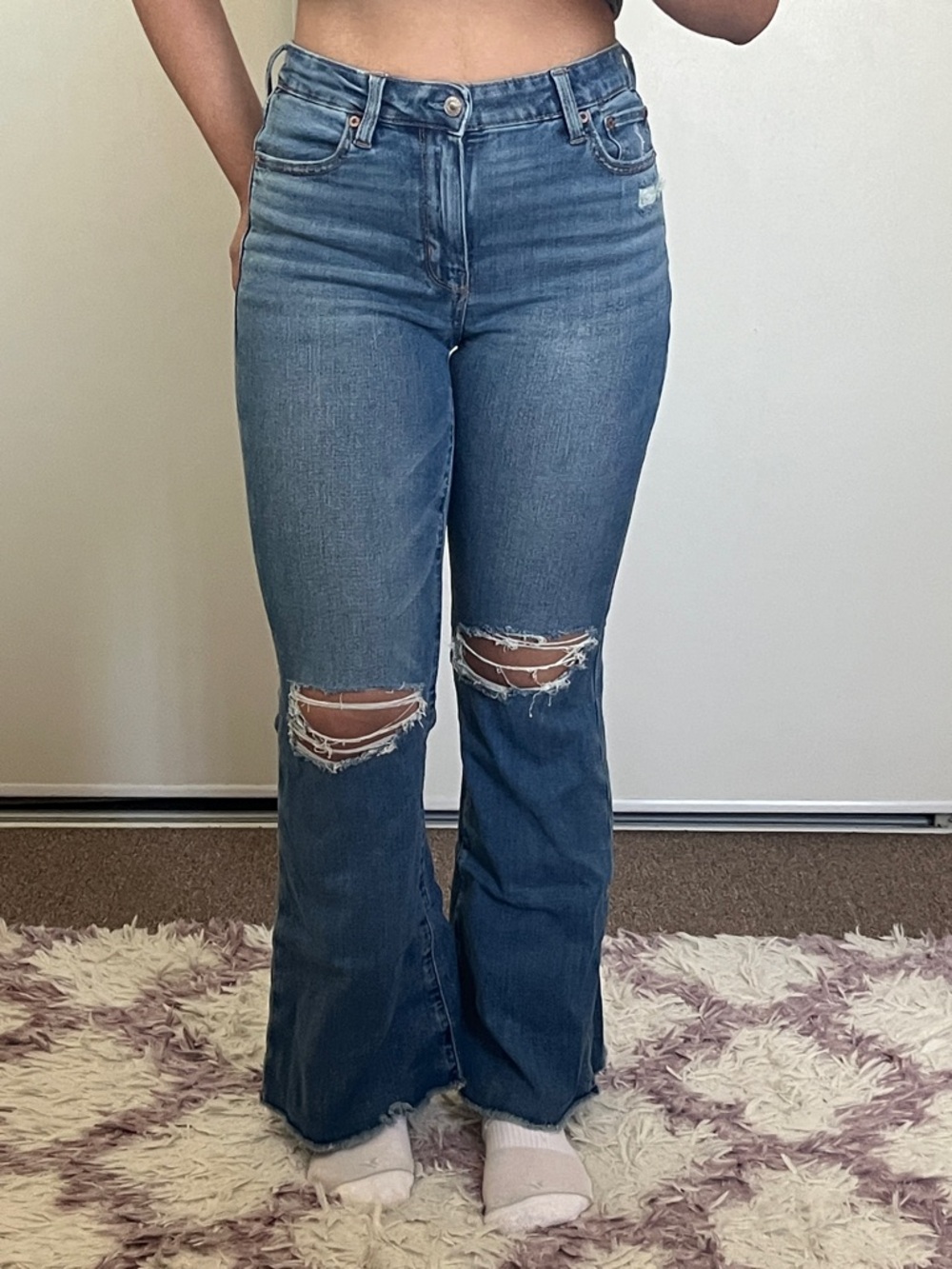 American Eagle Super High-Rise Distressed Flare Jeans - Blue